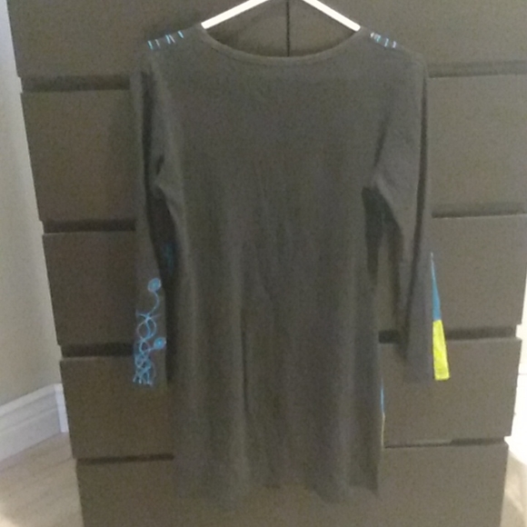 Tunic by Leopards & Roses - Picture 2 of 2